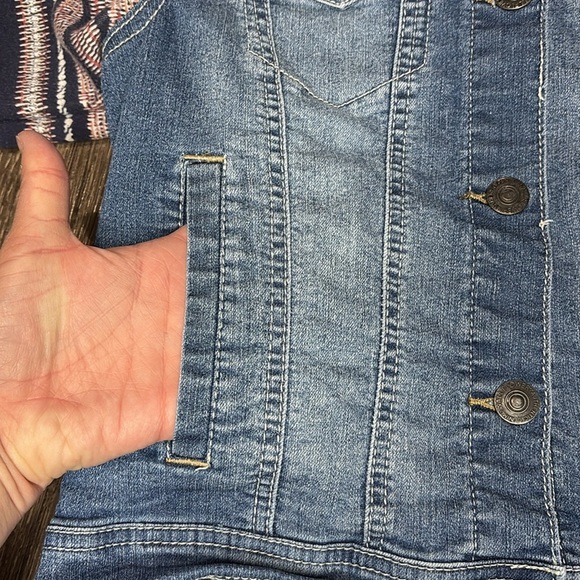 Wallflower Authentic Denim jacket with fabric sleeves and hood juniors size med - Picture 4 of 7